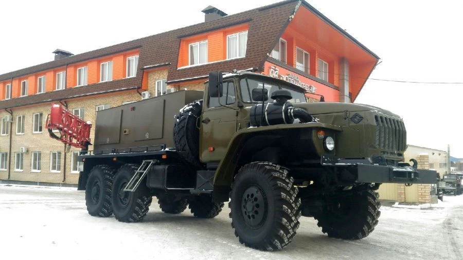Aerodrome mobile electric unit APA-100-SA model 478406 (008-SA-06) on chassis URAL 4320-74