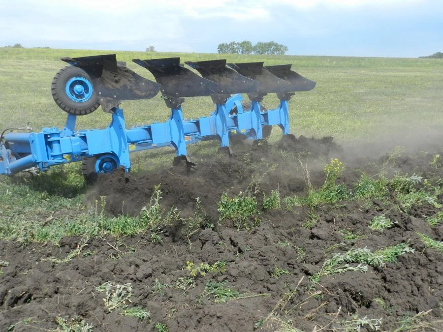 Semi-mounted reversible plough PERESVET PPO-5-35 and its modifications: Semi-mounted reversible plough PERESVET PPO-5-35 RZZ.39.