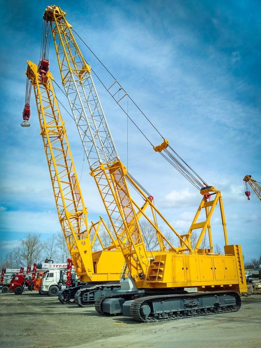 Crawler crane DEK-501 (using cab 501.17.00.000 or 131.17.01.000 and engines manufactured in Eurasian Economic Community member c