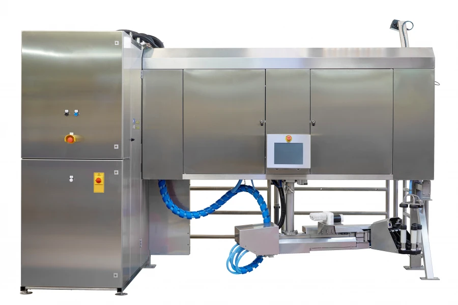 Robotic milking machine (UDR)