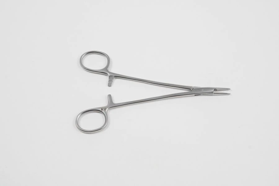 VZ-I-10-4, Vascular needle holder, 160 mm
