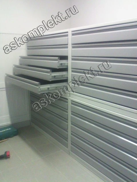 Metal file cabinet "ASKomplekt"