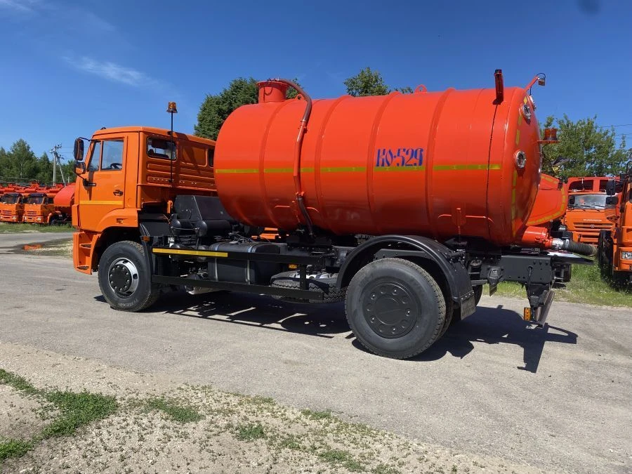 Vacuum (slurry) machine KO-529-14 (based on chassis KAMAZ 53605-A5, 53605-5N)