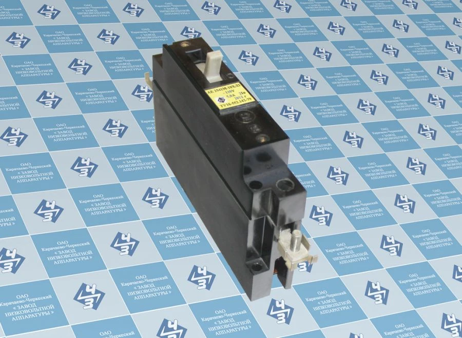 Circuit breaker type AE 25
