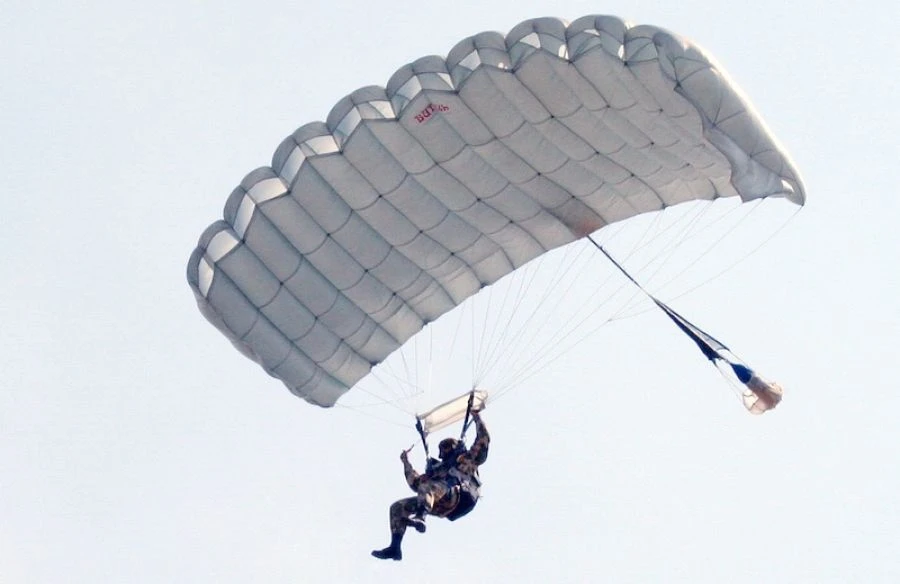 Kentavr-4 parachute system