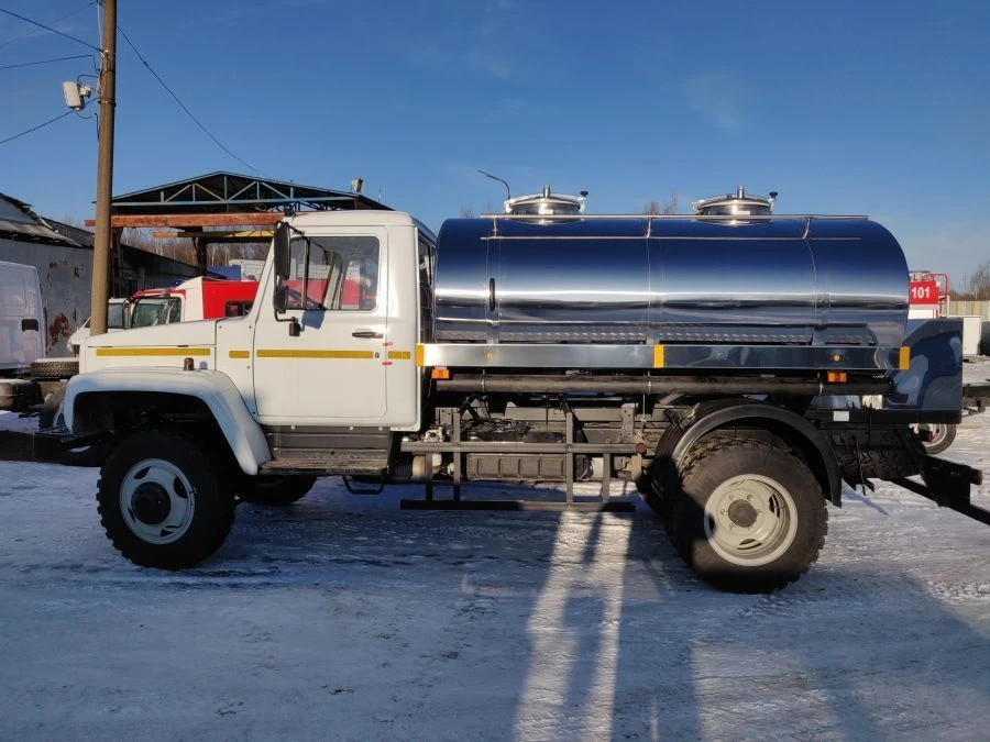 Tank truck for food liquids transportation type 27901 of modifications 27901-0000010-49, on the basis of chassis GAZ,3308 of mod