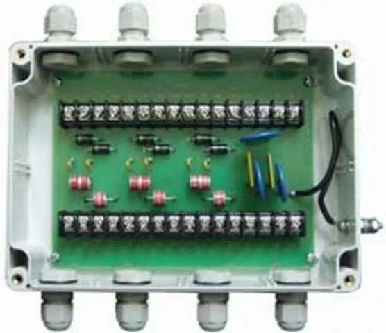 Line protection unit BZL-04 IP65