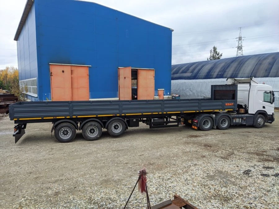 Semi-trailer tri-axle BZAP 94553A flatbed
