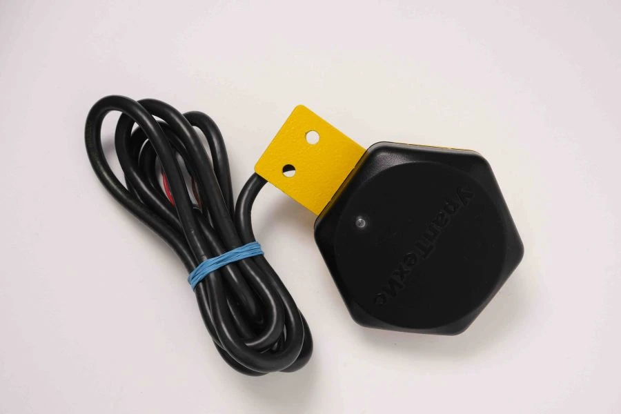 Phased active antenna TP (TIS 2.1.9.04.000-01)