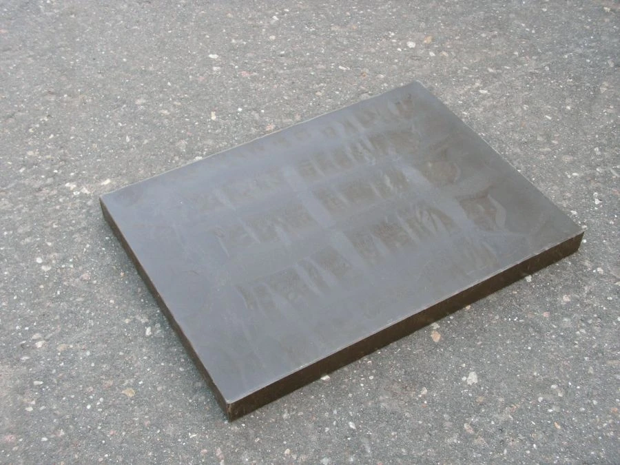 Boronised polyethylene boards