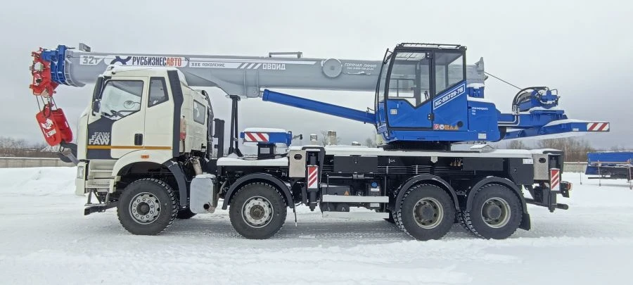 Truck crane ??-55729-7B and its modifications (with the use of cab KS-55713.52.100-6 and its modifications) (special, motor)