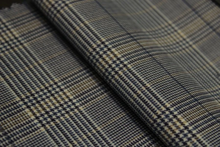 Semi-sheer worsted woolen dress fabric, article 19c77cAR-DYA, colour 66-32