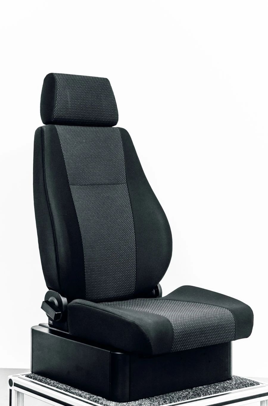 Seat C0604-6810200-00 (in different colours)