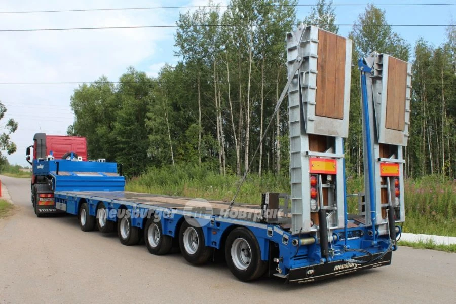 Semi-trailer low-bed flatbed six-axle TP-697