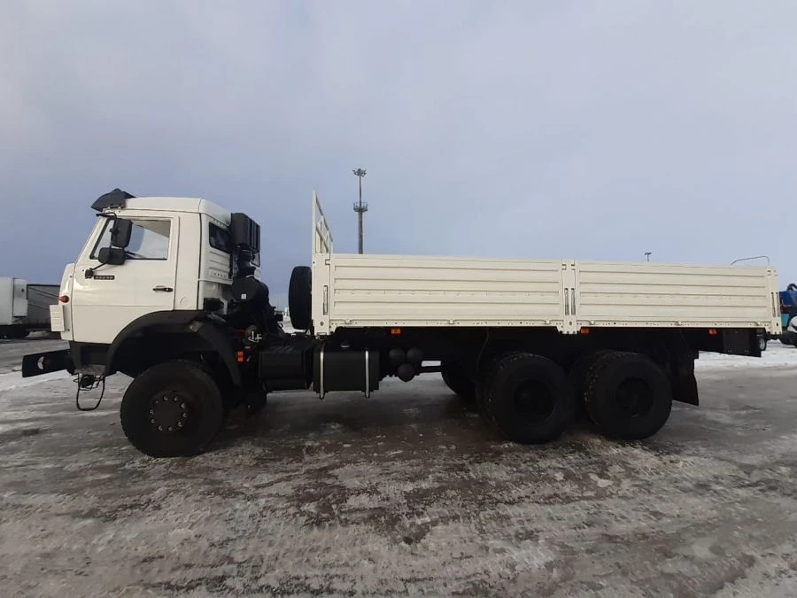 Lorry KAMAZ-53228-15