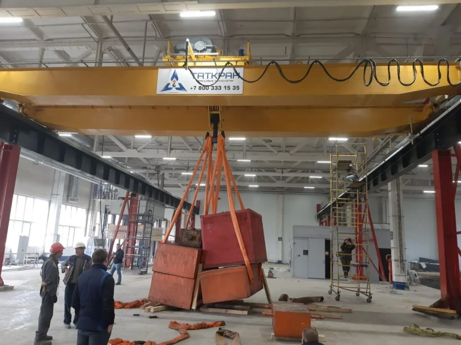 Electric overhead travelling crane