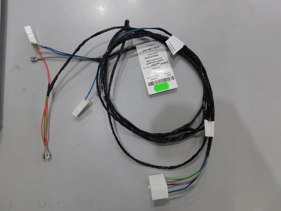 Fuel level indicator wiring harness 53215-3724028