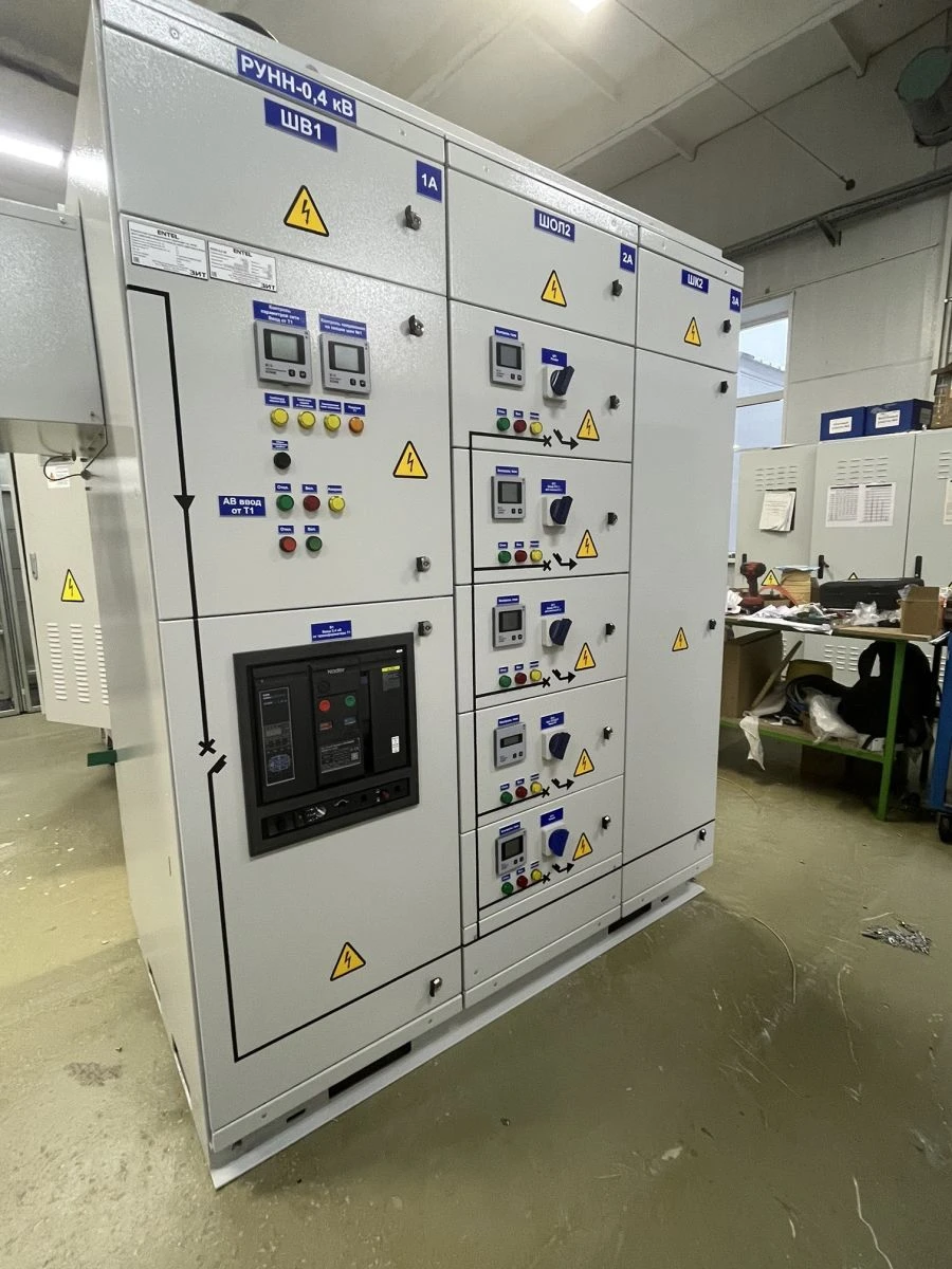 Metal cabinets. Empty enclosures for low-voltage switchgears and their components.
