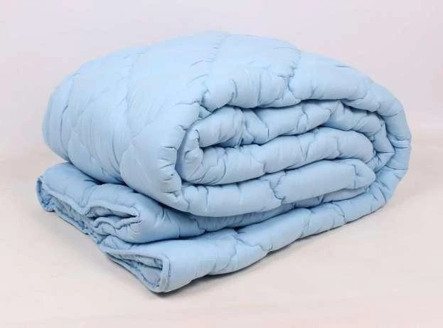 Blanket with synthetic filling 205x134cm