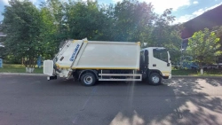 Garbage truck