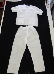 Single-use non-sterile isolation suit SIMPATICA 3-01/3-02/3-03 as part of SIMPATICA-K1 Classic