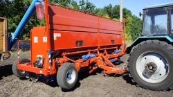 Universal grain seeder SZU-6
