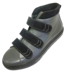 Orthopaedic footwear for devices, adult, male