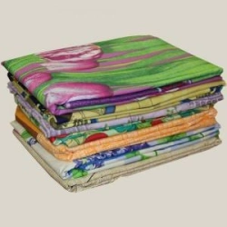 Clothing articles for adults: duvet covers of printed cotton fabrics