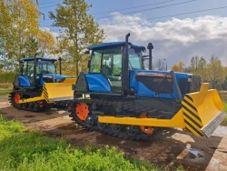 Agricultural crawler tractor Agromash-90TG 3008A