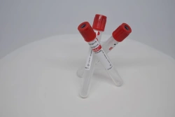 Vacuum tube for venous blood collection "UNIVAC®" with clotting activator silica . Tube size 13x100. Drawing volume