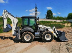 Backhoe loader TLB 935 series with Perkins 1104D-44TA (Tier2) engine