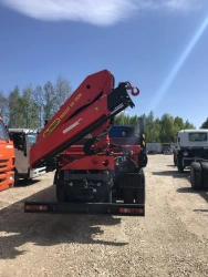 Special purpose vehicle with KMA type hydraulic loading crane on the basis of KAMAZ 43118 and its modifications 41K32N-UE