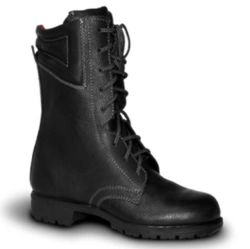 Special leather boots for protection against thermal risks of electric arcs, against elevated temperatures, against chemical fac