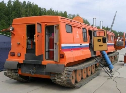 Tracked snowmobiler TTM 4902TP