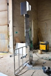 LIFT TIPPER "PO01.07" (3M, STAINLESS STEEL COVER AND GRIP).