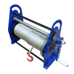 Manual gear winch LRo3U 1,0-120,0