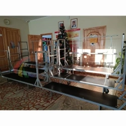 Choreographic apparatus mobile folding three-row assembly