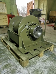 Lifting planetary winch LPC-40.26.100B