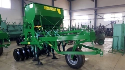 Seeder-cultivator for strip sowing SKP-2,1 D U