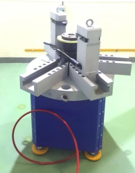 Bench for hydraulic and pneumatic tests of pipeline valves BIT-10/400-50