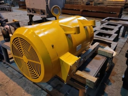 Traction asynchronous electric motor type DATCH 180-4