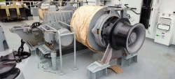 Anchor-mooring winch LYASH36K3
