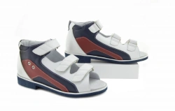 Low-complexity orthopaedic shoes without insulated lining for children: shoes