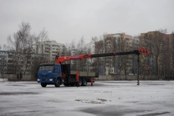 Special purpose vehicle with hydraulic loading crane of KMA type on the basis of KAMAZ 65117 and its modifications 64K32N-U1