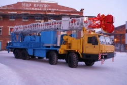 Off-road tractor BAZ-690902