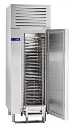 Blast chiller, with twenty levels for GN 1/1 gastronorms or 600x400 mm trays, with possibility to install a trolley.