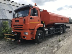 Combined harvesting machine KMD-6520-E5 on chassis KAMAZ 6520-53