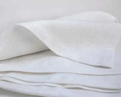 Articles of piece linen for adults. Table linen: napkins of half-linen fabrics