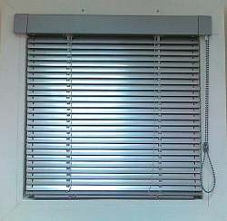 Horizontal attic blinds. Metal (aluminium)
