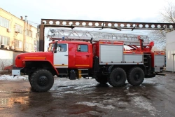 Fire tanker truck with ladder ACL 4,0-40-17 (4320) type 4344K2, on chassis Ural 4320-1951-60, 4320-1951-62, 4320-1951-70, 4
